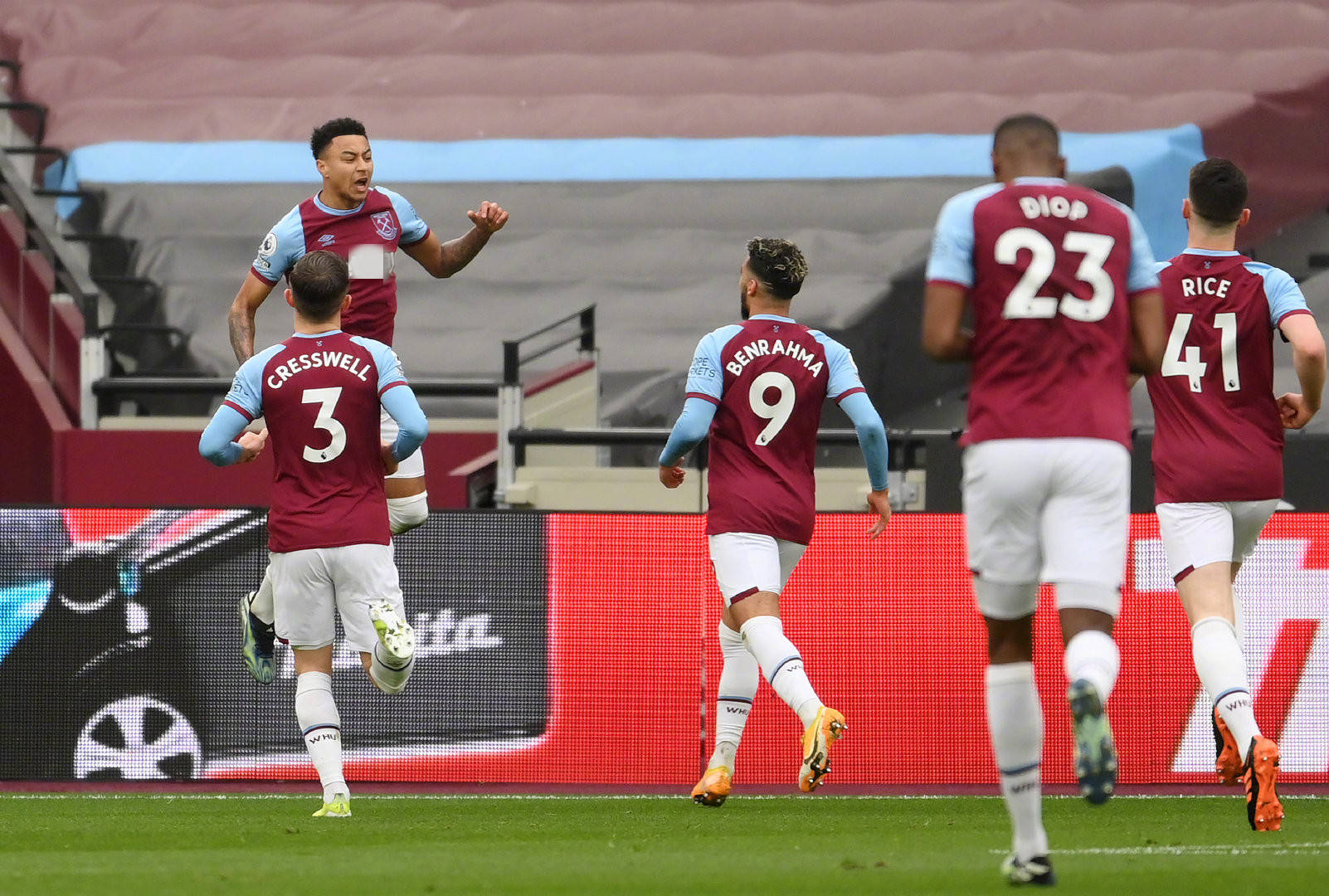 球队并没有 球队并没有